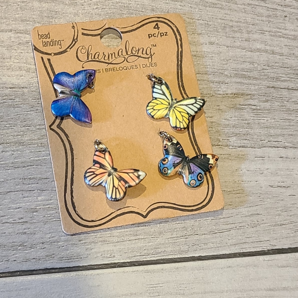 🦔Bead Landing butterfly charms🧁